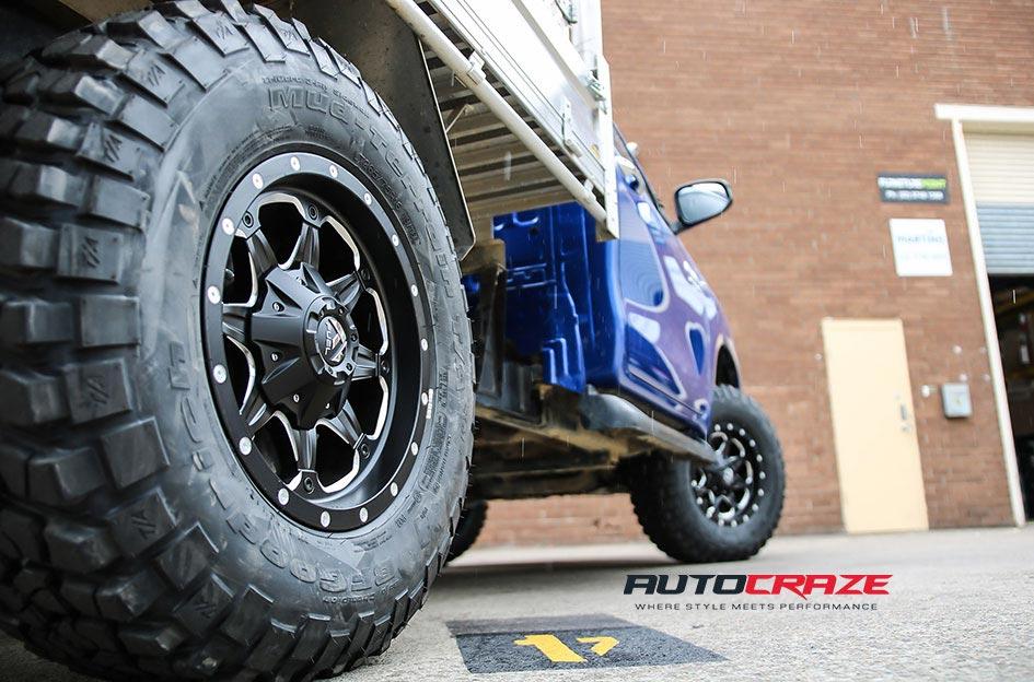 TOYOTA HILUX N80 4WD BOOST GLOSS BLACK MILLED ACCENTS